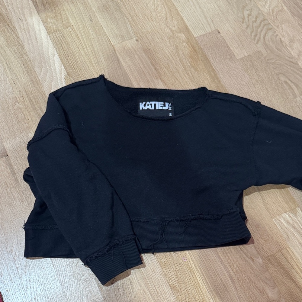 Katie J NYC Black Cropped Sweatshirt